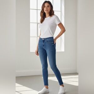 Vineyard Vines Skinny High Rise Denim w/ Raw Hem, size 27